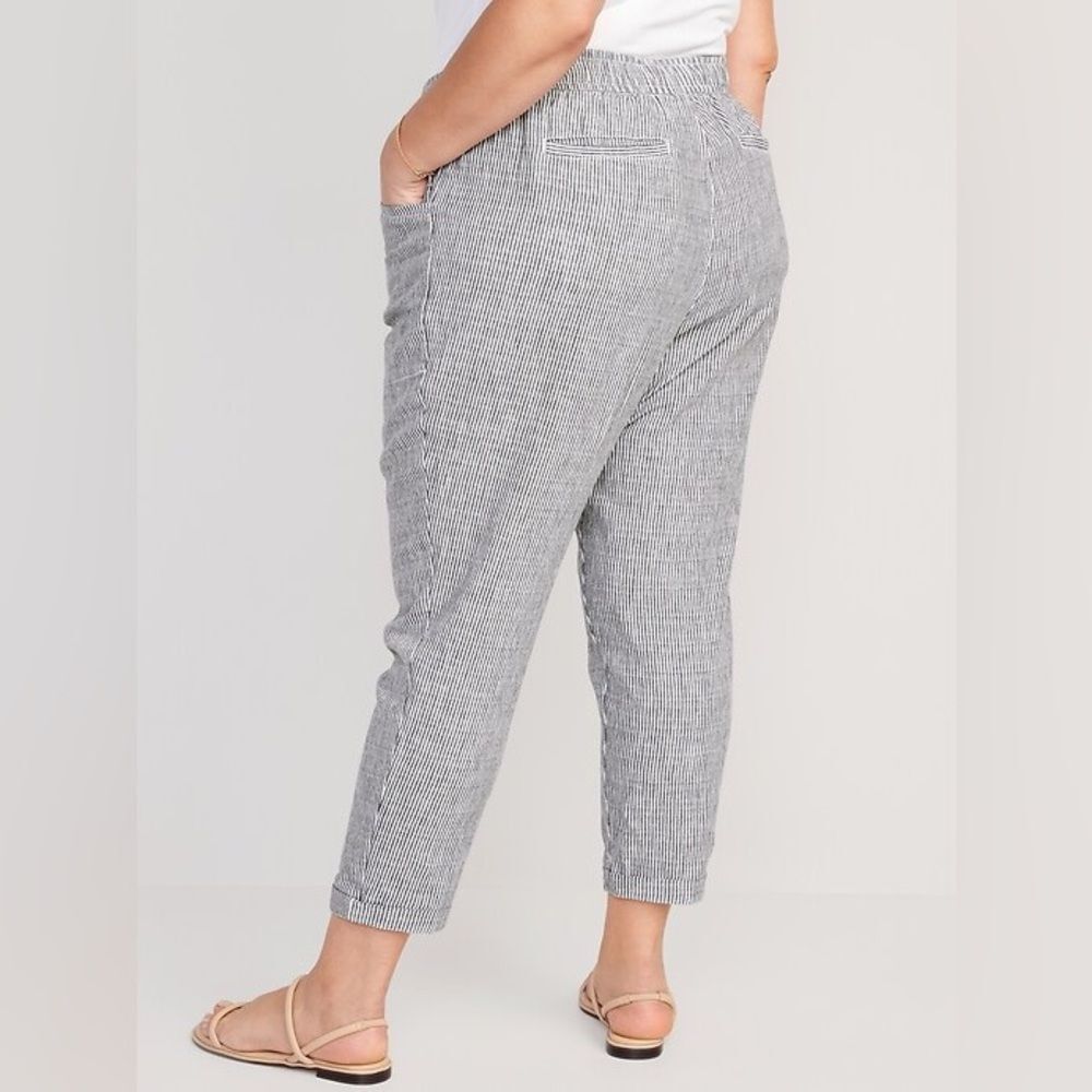 Old Navy Pinstriped Minimalist Linen Cropped Pull On Elastic Waist Trousers 2X